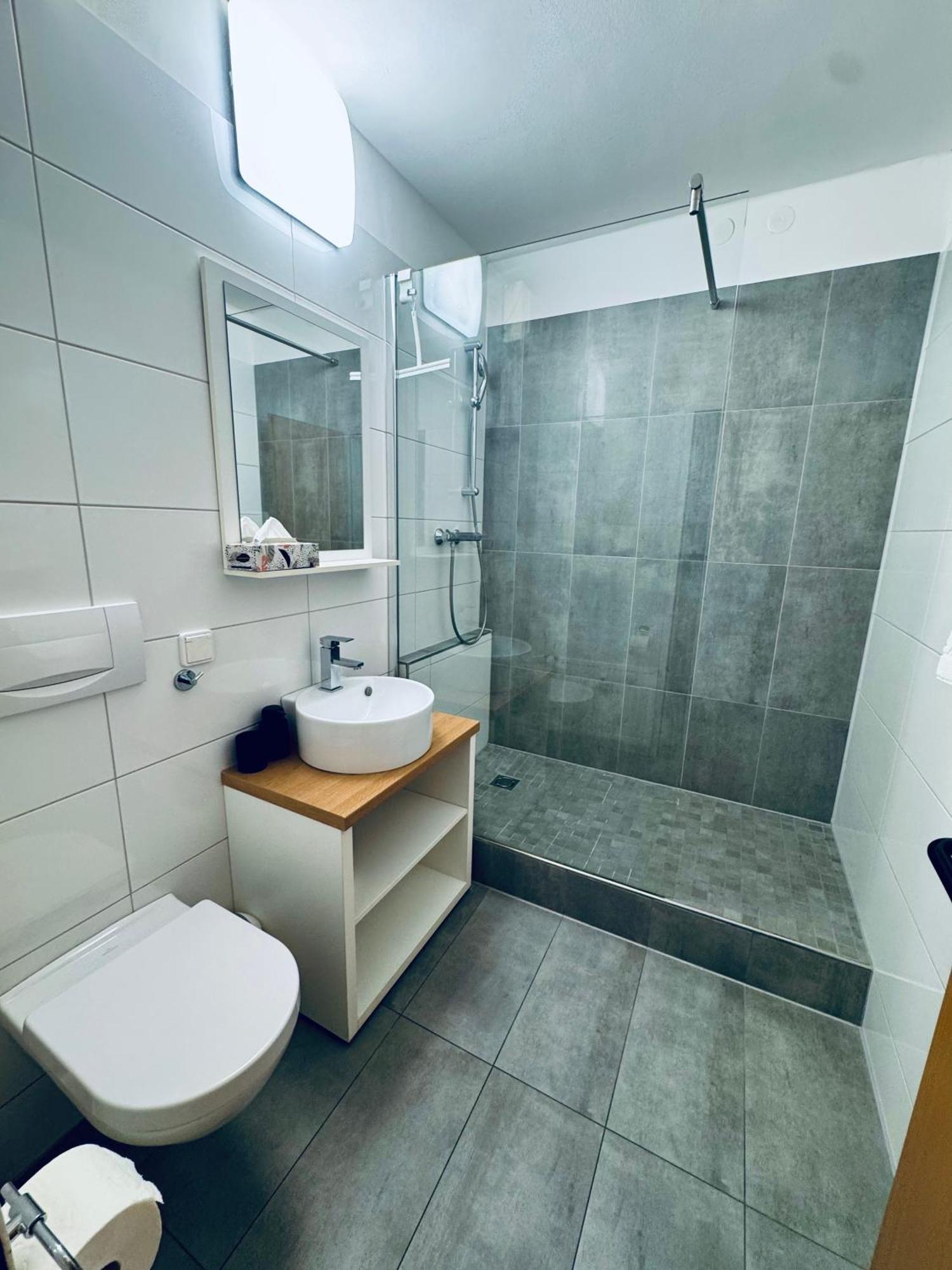 Happystayapartments Villach Exterior photo